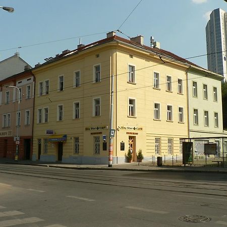Beta Pension Прага Екстериор снимка